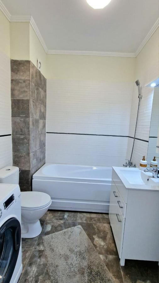 Cozy Apartment Prima Residence Oradea Exteriör bild